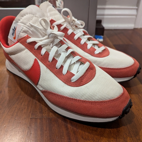Nike Tailwind 79 Mens Habanero Red - Picture 1 of 9